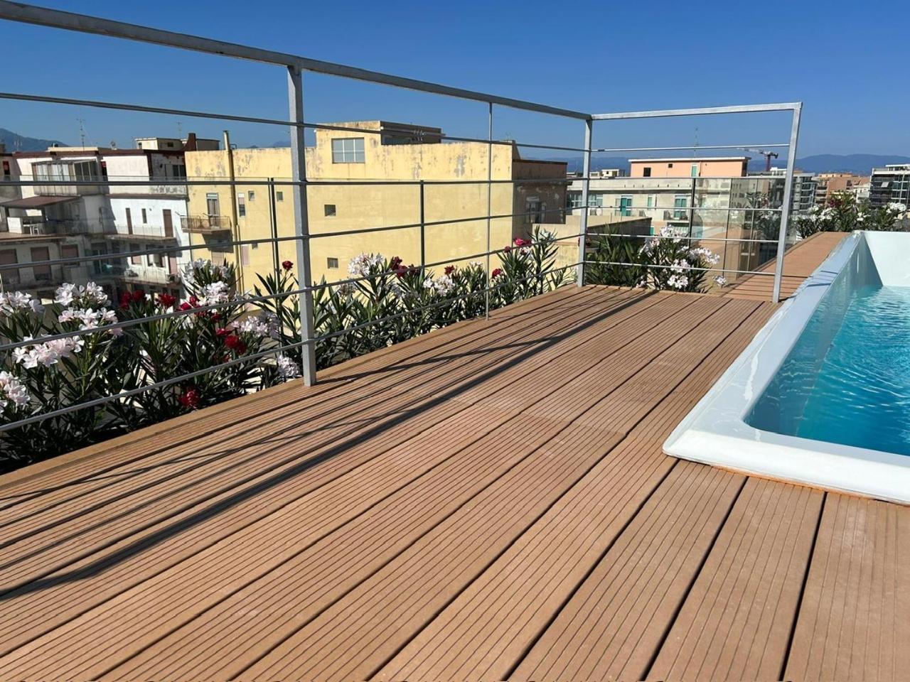 Aqua Marine B&B - Rooms And Apartments ミラッツォ エクステリア 写真
