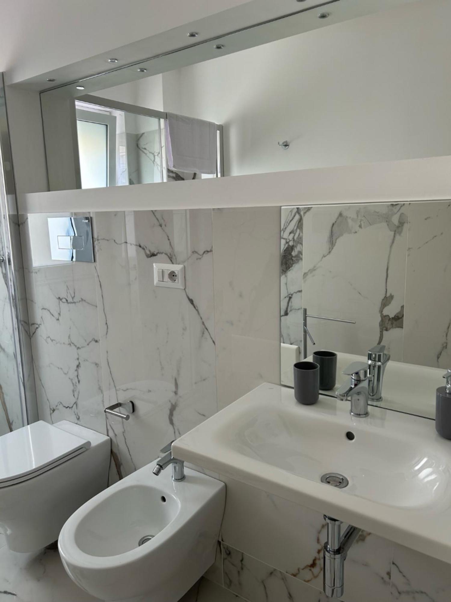 Aqua Marine B&B - Rooms And Apartments ミラッツォ エクステリア 写真