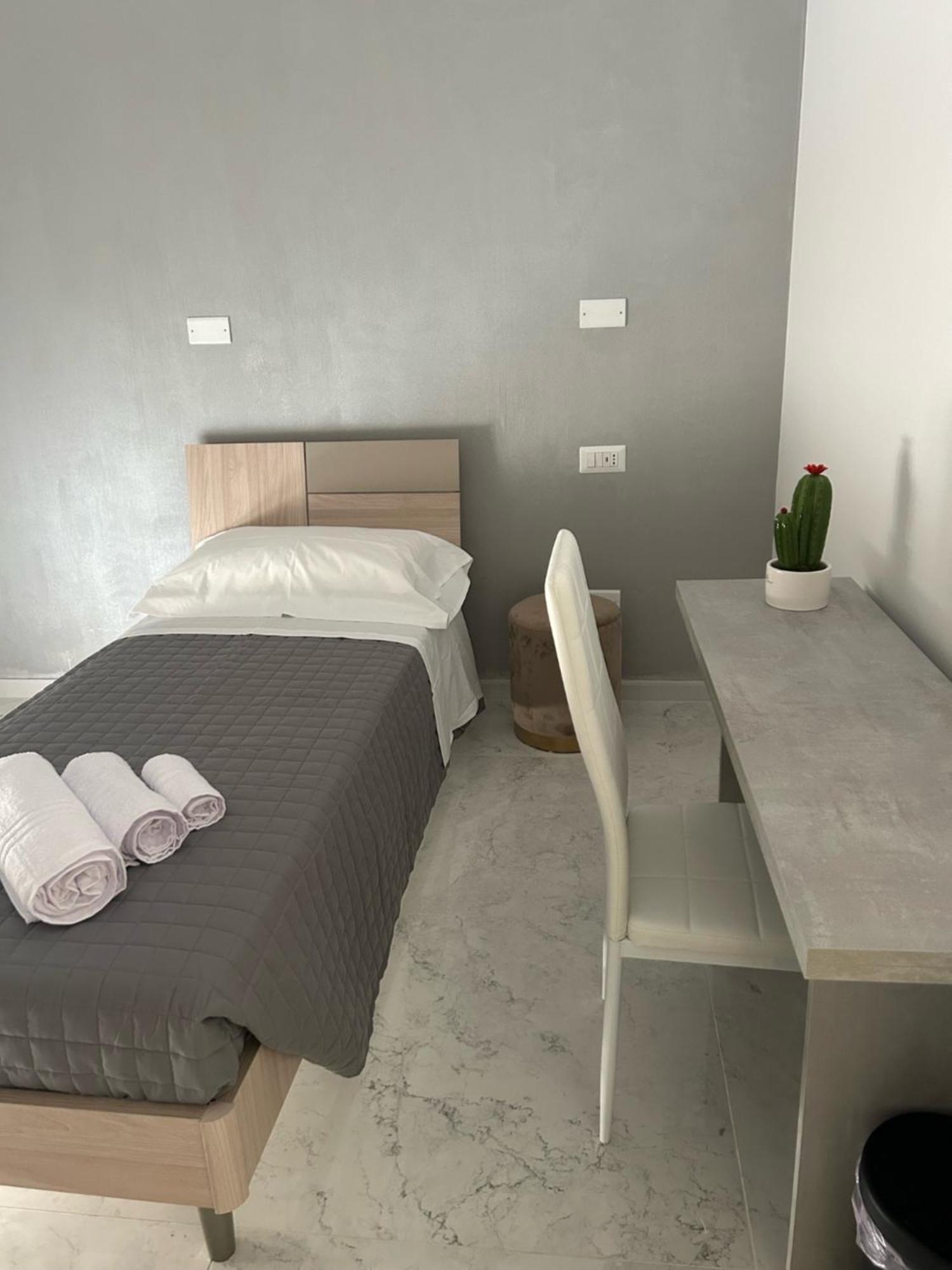 Aqua Marine B&B - Rooms And Apartments ミラッツォ エクステリア 写真