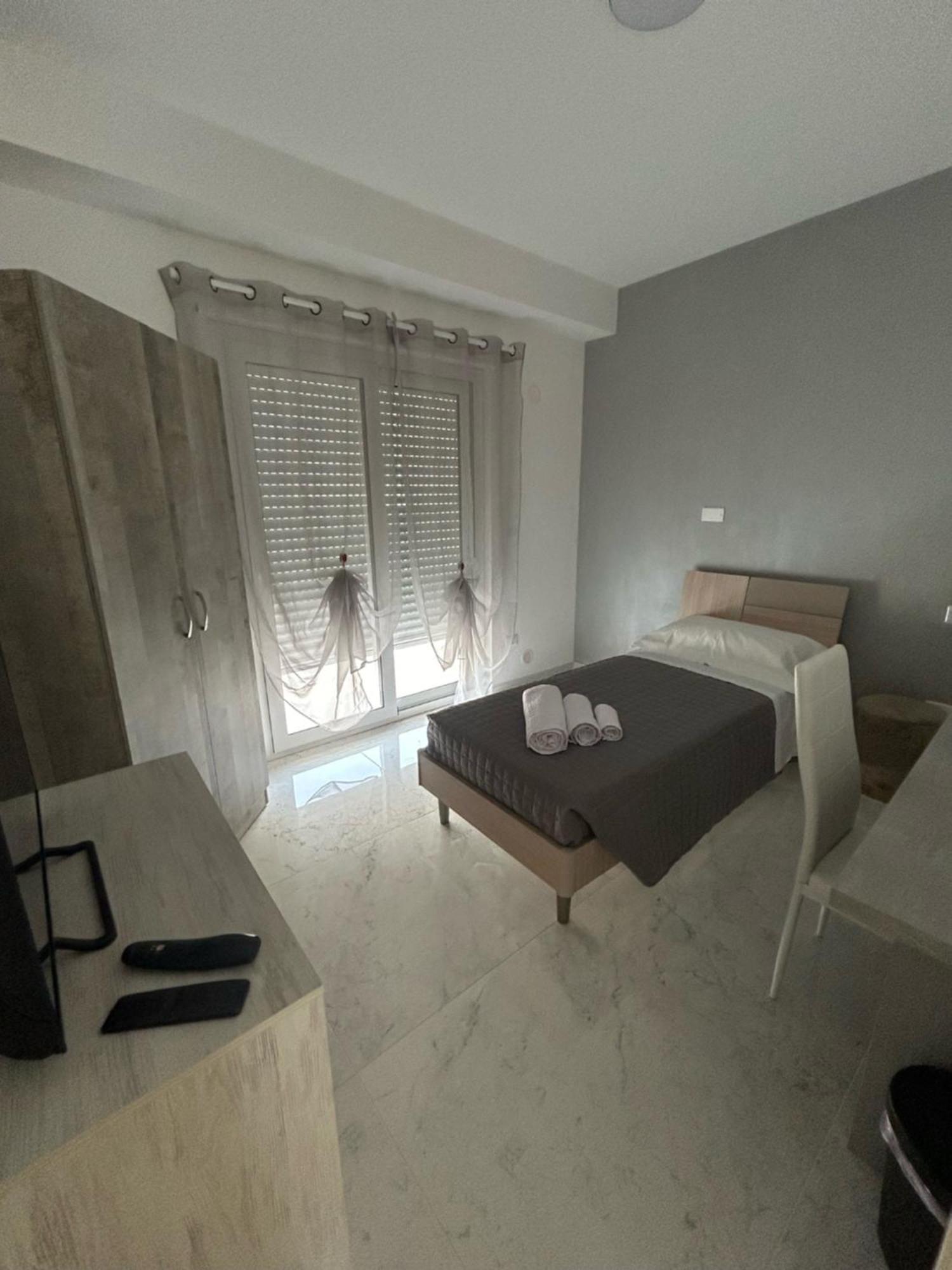 Aqua Marine B&B - Rooms And Apartments ミラッツォ エクステリア 写真