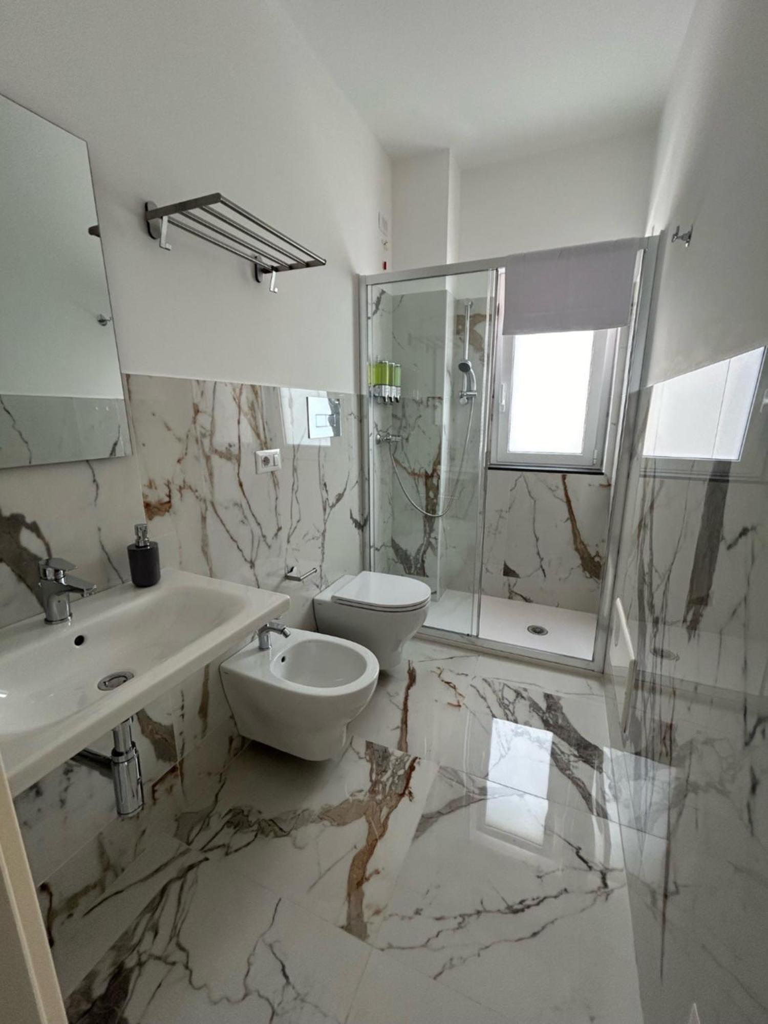Aqua Marine B&B - Rooms And Apartments ミラッツォ エクステリア 写真