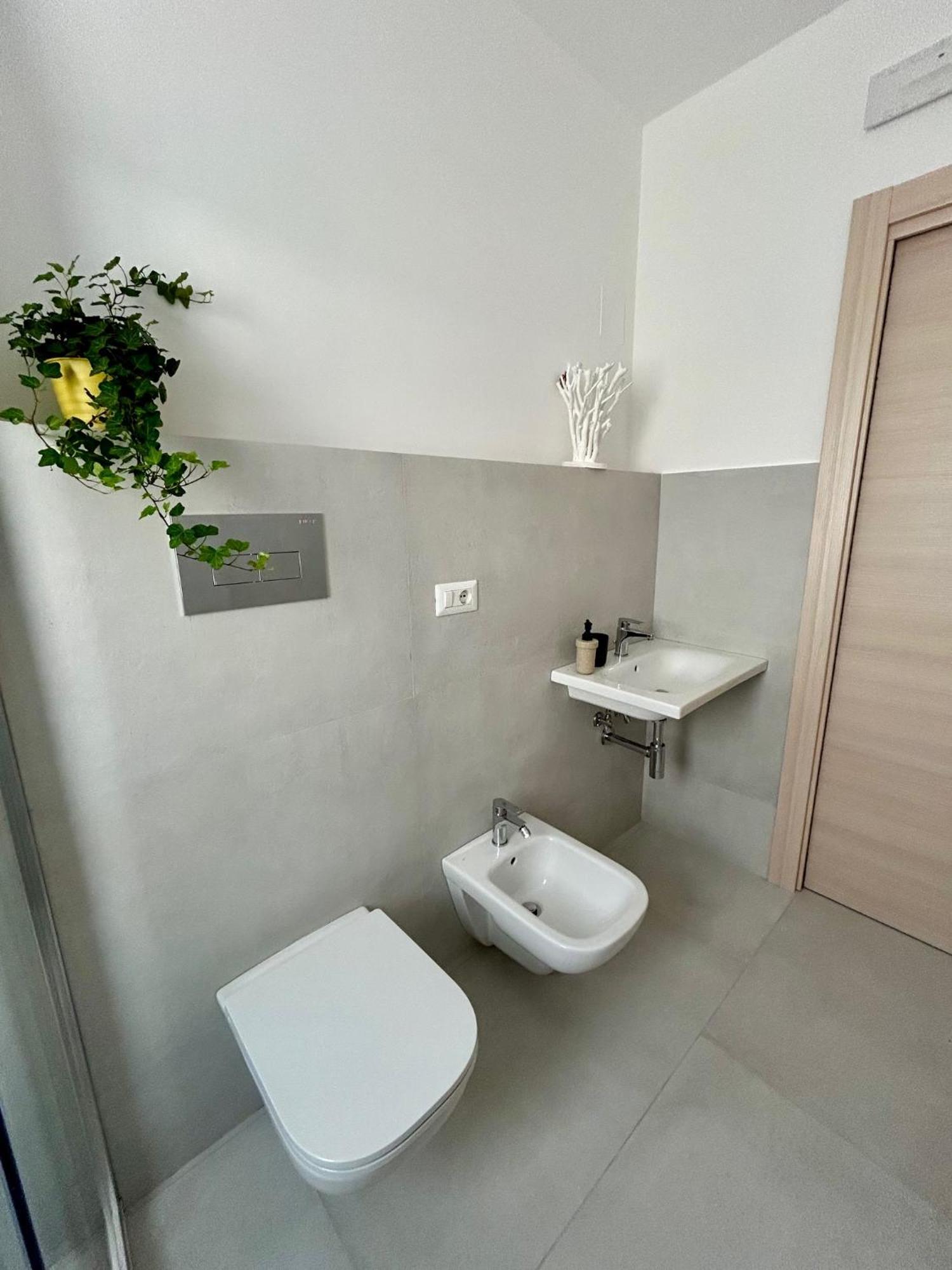 Aqua Marine B&B - Rooms And Apartments ミラッツォ エクステリア 写真
